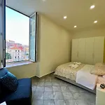 Apartament 7 House *