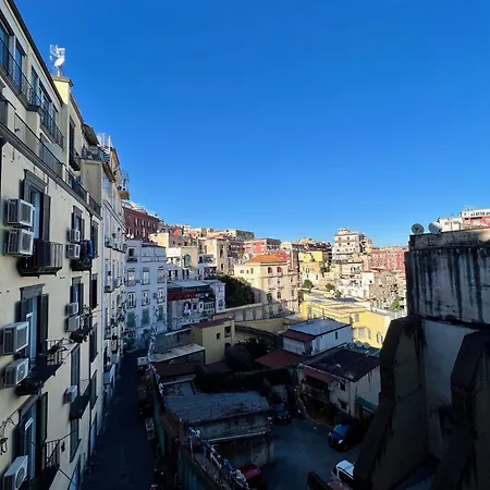 7 House * Napoli