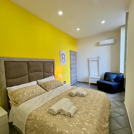 7 House Apartment
